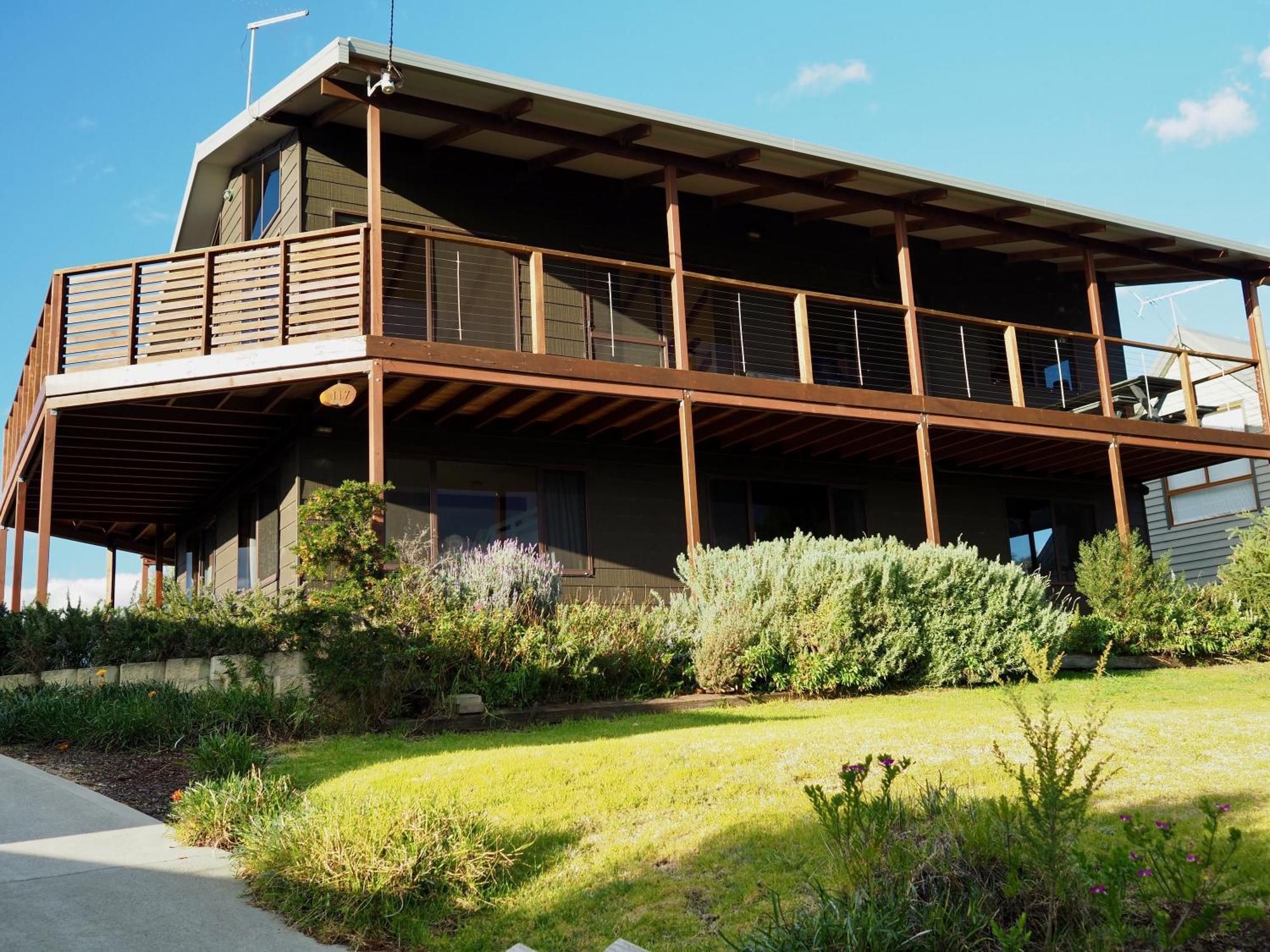 Zenith Villa Coles Bay Exterior photo