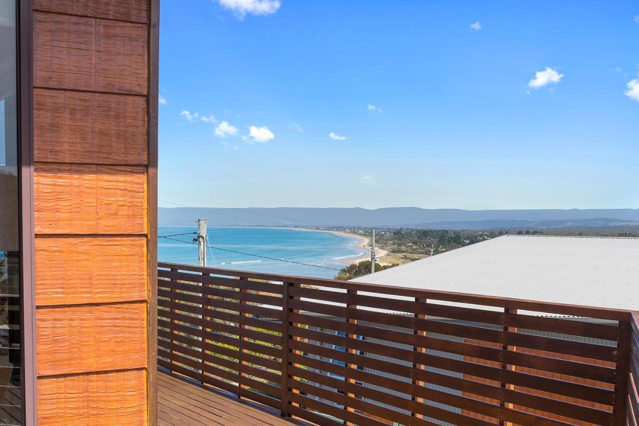 Zenith Villa Coles Bay Exterior photo