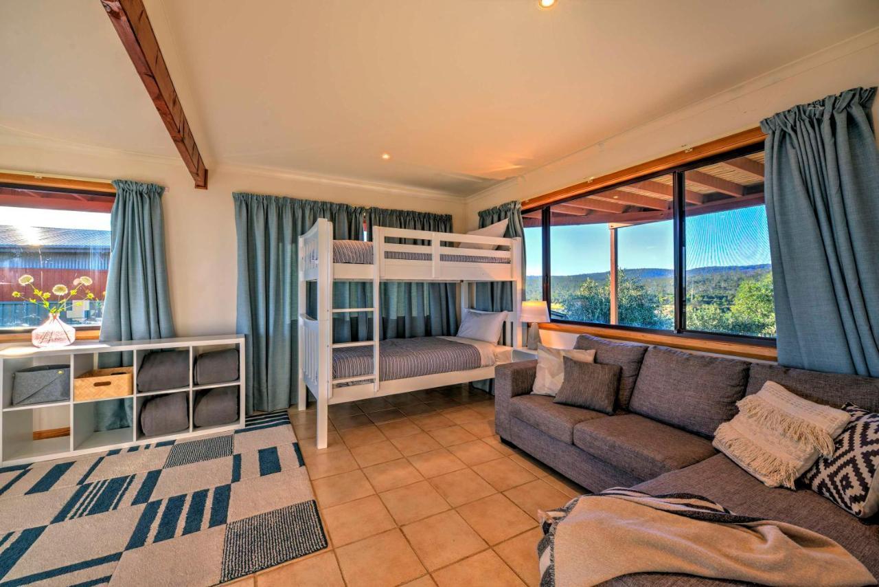 Zenith Villa Coles Bay Exterior photo